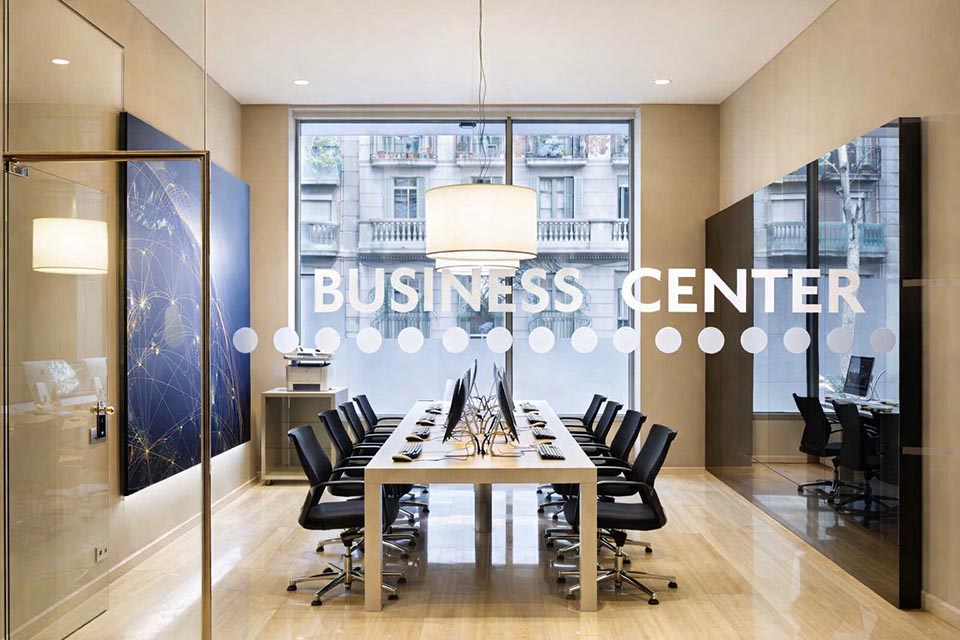 hotel crowne plaza barcelona business center